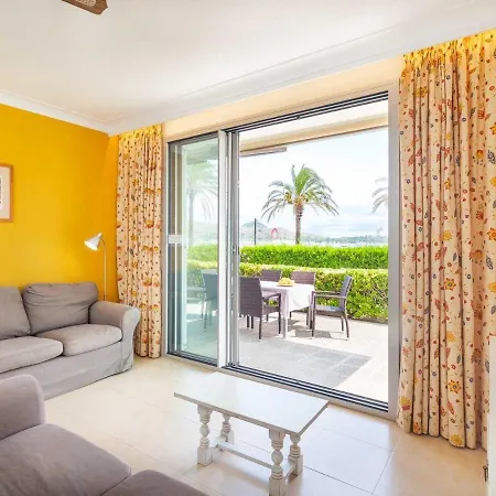 Toni A Apartmán